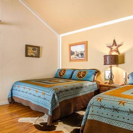 #3 Wrangler~Bandera Tin Star~Bandera, Tx. Apartment Екстериор снимка